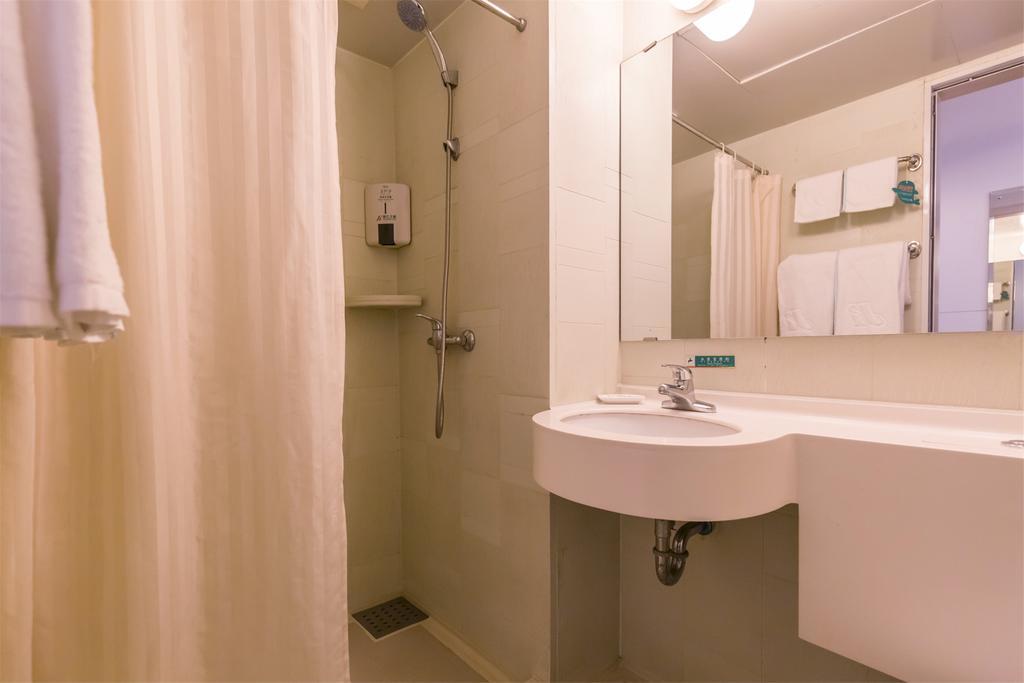 Jinjiang Inn - Yinchuan New Moon Square Экстерьер фото